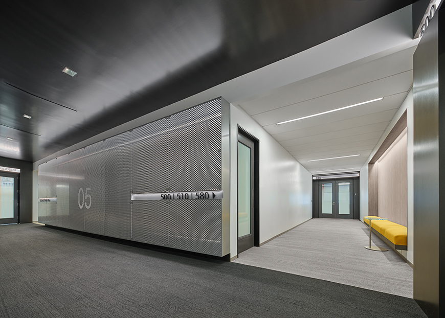 2525 Main St Image #02