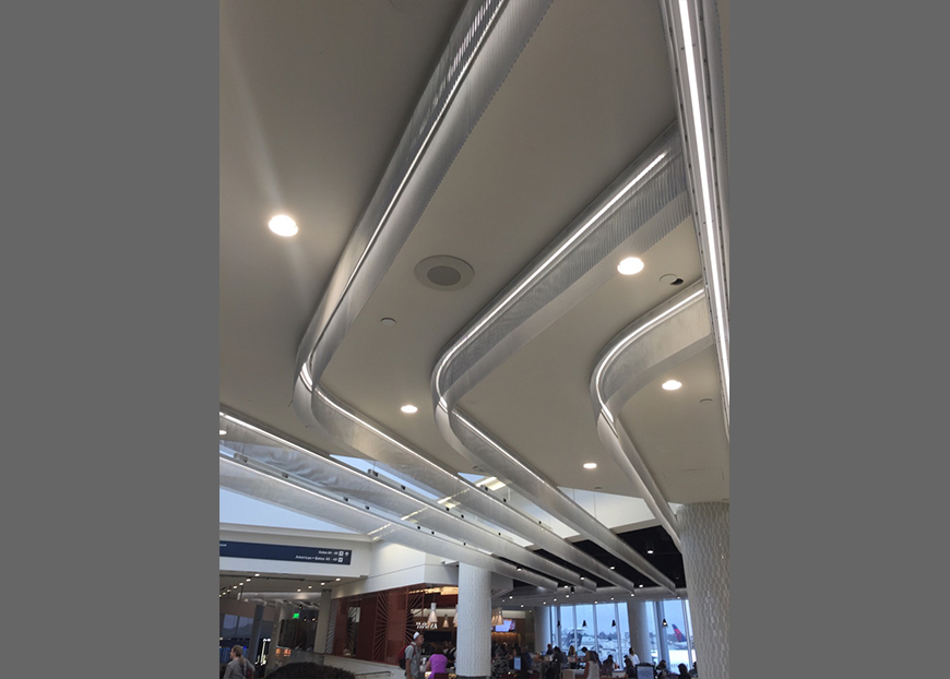 Los Angeles Airport Terminal 6 (LAX) Image #01