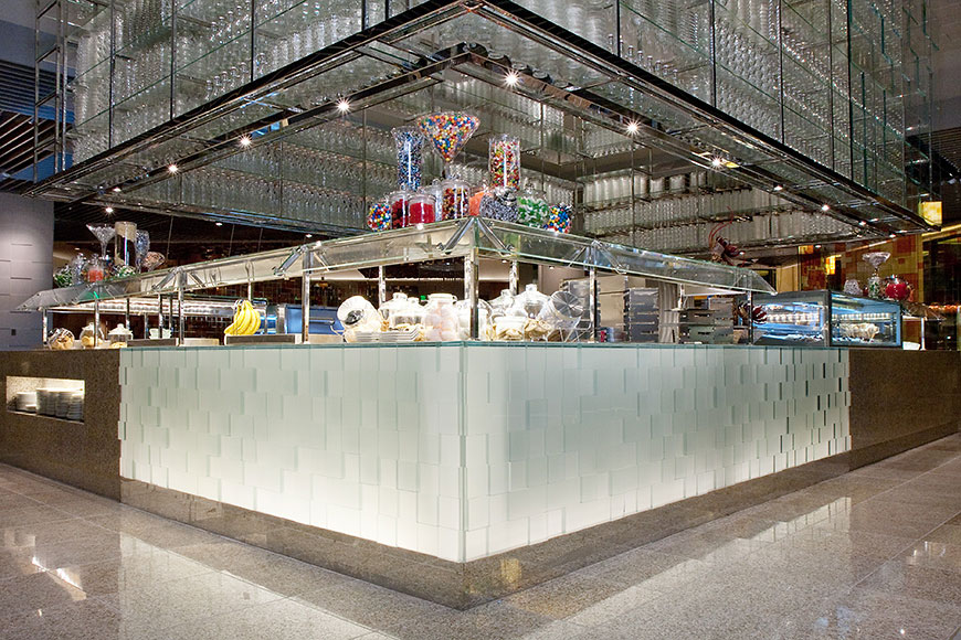 Bacchanal Buffet Image #04