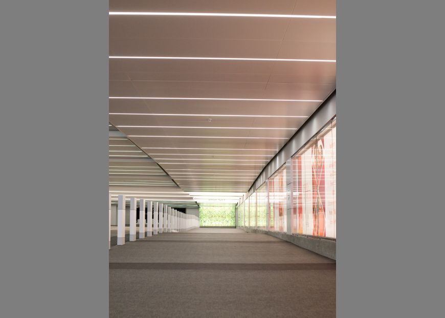 Irvine Spectrum Valet Image #06