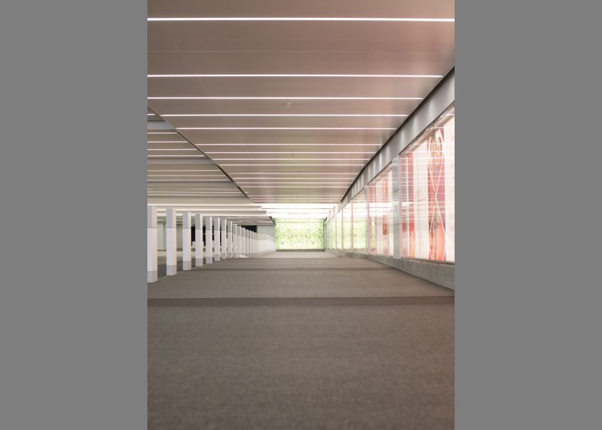 Irvine Spectrum Valet Image #07