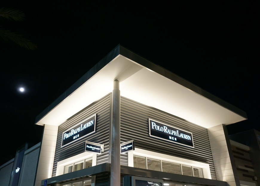 The Outlets at Orange Image #02